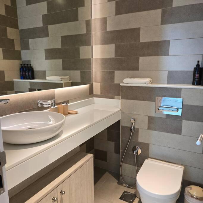 1 Bedroom 65M2, Infinity Pool, West Beach, Noise Insulation Ντουμπάι Εξωτερικό φωτογραφία